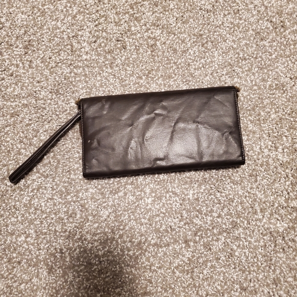 2/$30 like new πMatt and natt vegan leather clutch with metal zipper detailing - Picture 3 of 16